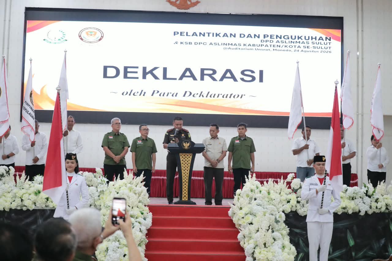 Wali Kota Kotamobagu Weny Gaib menghadiri pelantikan dan pengukuhan Dewan Pimpinan Daerah Asosiasi Satuan Perlindungan Masyarakat (DPD Aslinmas). (Foto: Humas)