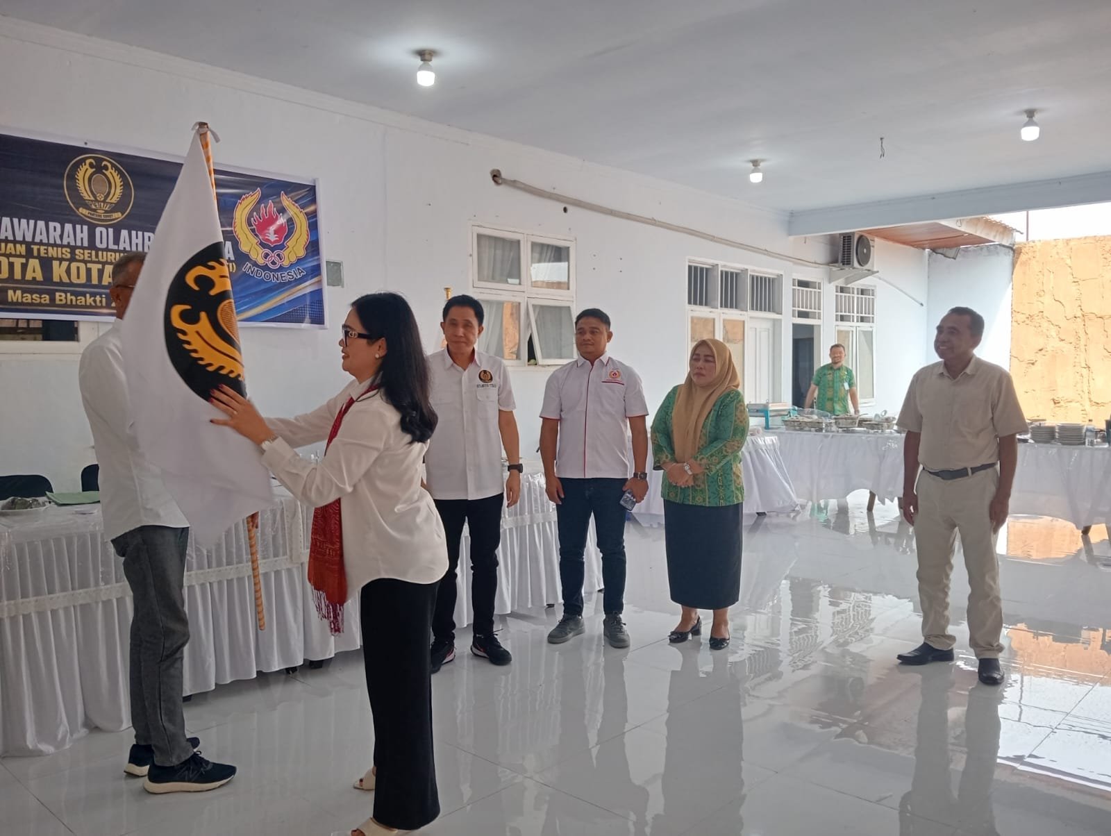 Ny. Resty A. Mangkat Somba terpilih secara aklamasi sebagai Ketua Umum Persatuan Lawn Tenis Indonesia (PELTI) Kota Kotamobagu periode 2026–2030. (Foto: Humas)