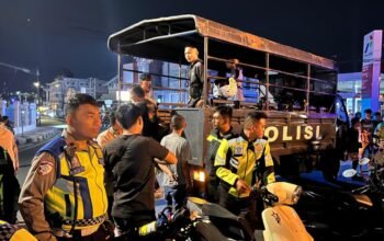 Aksi balap liar di kawasan Bundaran Saronde, Kota Gorontalo, dibubarkan polisi pada Minggu, 30 Agustus 2026,