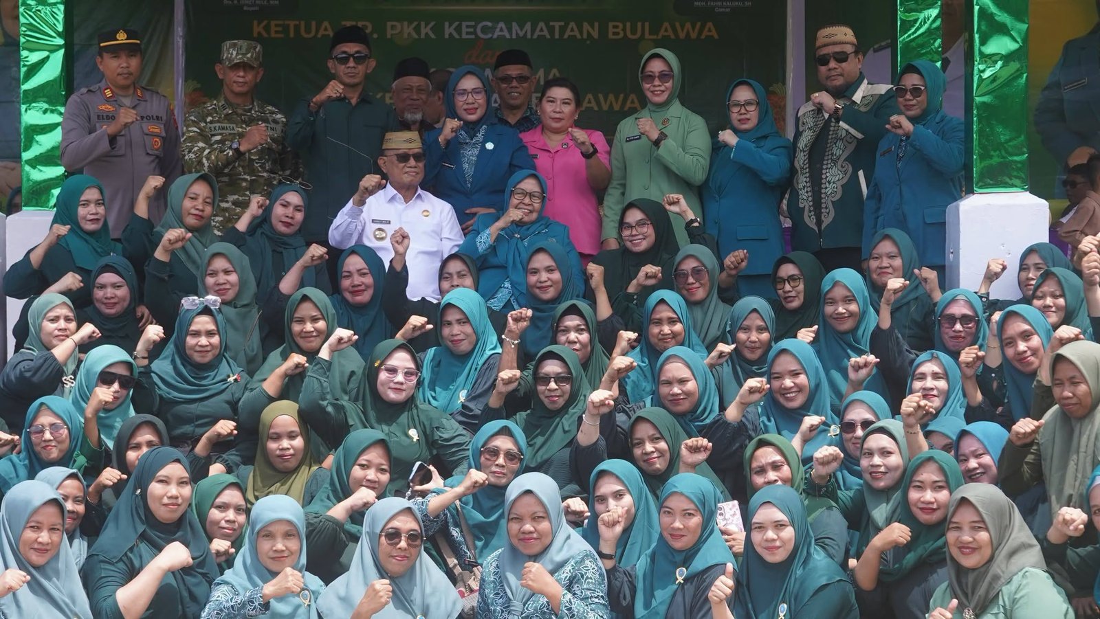 Ketua TP PKK Bone Bolango Ruwaida Ismet Mile mendorong kader PKK dan Dasawisma aktif bergerak, memahami 10 Program Pokok PKK, dan hadir di tengah masyarakat/Hibata.id