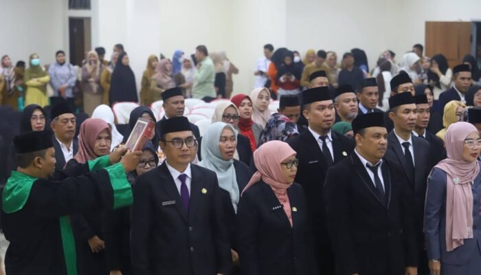 Ismet Mile Lantik Puluhan Pejabat Bone Bolango, Ini Daftar Lengkapnya
