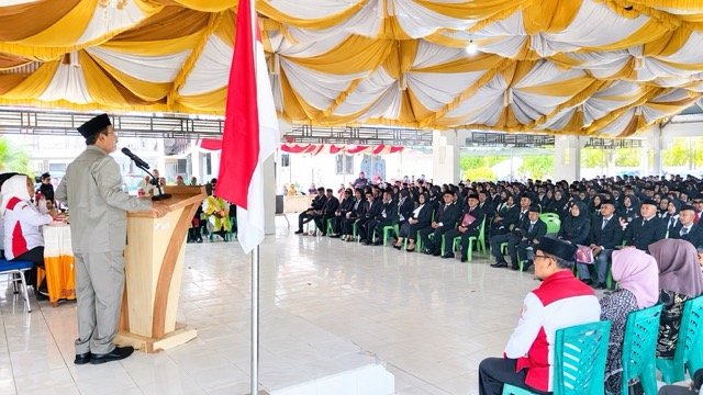 Bupati Boalemo Rum Pagau melantik dan mengambil sumpah 363 anggota Badan Permusyawaratan Desa (BPD) masa bakti 2026–2034. (Foto: Humas)