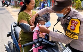 Ribuan Masker Dibagikan, Polresta Balikpapan Ingatkan Warga Jaga Kesehatan