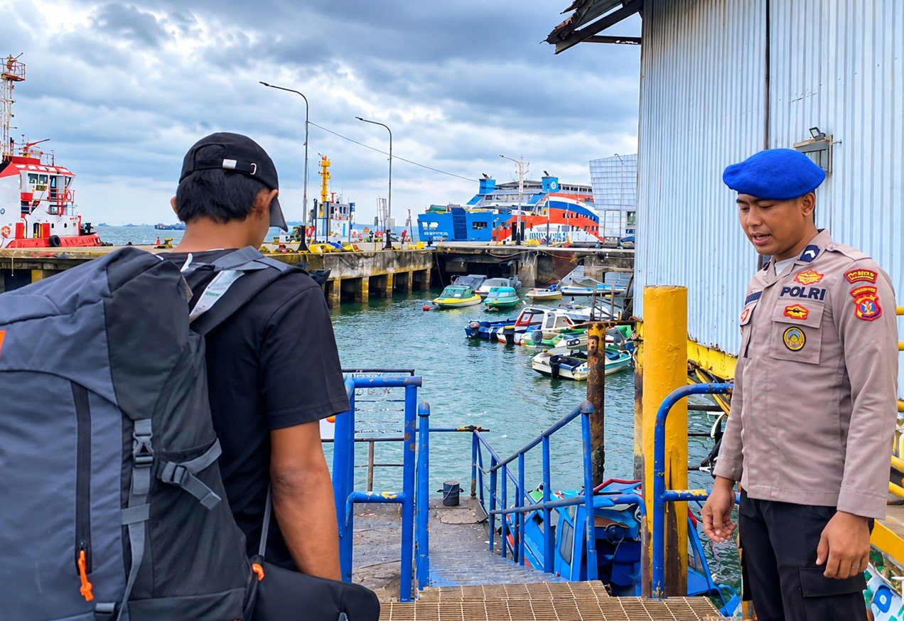 Satpolairud Polresta Balikpapan meningkatkan patroli kawasan pesisir dan mengingatkan nelayan memperhatikan cuaca serta perlengkapan keselamatan/Hibata.id