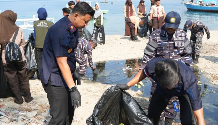 Dari Pesisir hingga M-Paspor, Cara Imigrasi Gorontalo Rayakan 81 Tahun TNI AL