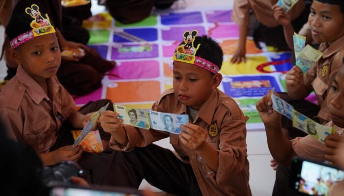 Menyapa Anak-anak Pelosok Gorontalo Lewat Literasi Rupiah
