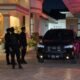Penyidik KPK melakukan penggeledahan di rumah Adnan Mbuinga alias Haji Pulu di Kota Gorontalo, Selasa (29/9/2026)/Hibata.id