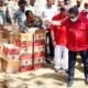 Wali Kota Gorontalo Adhan Dambea saat memusnahkan 1.281 botol minuman beralkohol hasil penindakan Satpol PP Kota Gorontalo. (Foto: Humas)