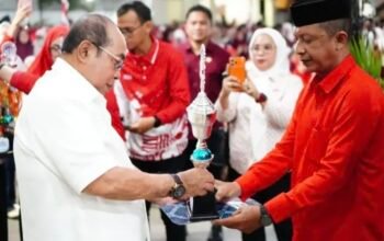 Wali Kota Gorontalo Adhan Dambea menutup rangkaian Bulan Wawasan Kebangsaan tingkat Kota Gorontalo 2026. (Foto: Humas)