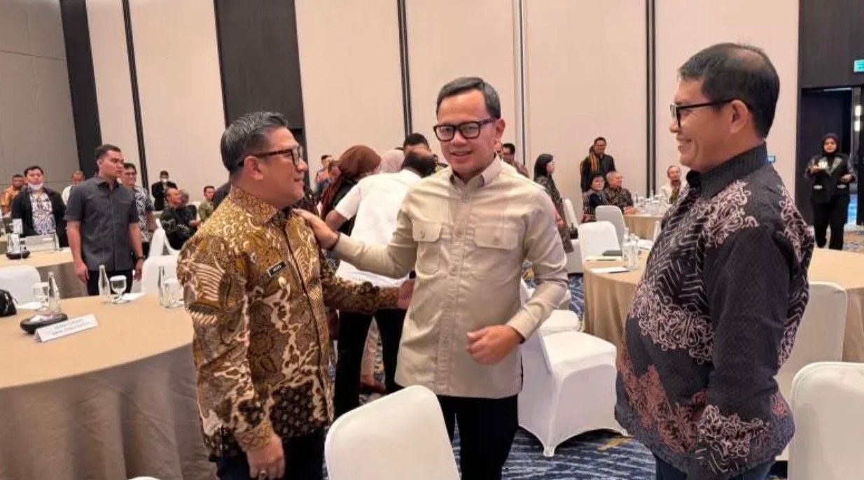 Wakil Wali Kota Gorontalo Indra Gobel saat mengikuti Forum Koordinasi Strategis Implementasi Kebijakan Peningkatan Pendapatan Asli Daerah (PAD) dari Pajak Daerah dan Retribusi Daerah (PDRD) bagi pimpinan daerah Series I yang digelar Kementerian Dalam Negeri pada 2-4 September 2026. (Foto: Humas)