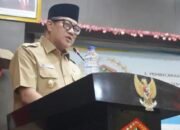 Wakil Wali Kota Gorontalo Indra Gobel saat membacakan nota keuangan dan rancangan peraturan daerah (Ranperda) tentang perubahan APBD Kota Gorontalo tahun anggaran 2026 dalam rapat paripurna di Aula I Kantor DPRD Kota Gorontalo, Senin, 14 September 2026. (Foto: Humas)