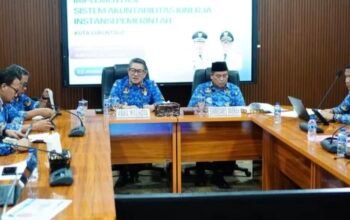 Wakil Wali Kota Gorontalo Indra Gobel saat mengikuti Evaluasi SAKIP di Ruang Pola Kantor Wali Kota Gorontalo, Kamis, 17 September 2026. (Foto: Humas)