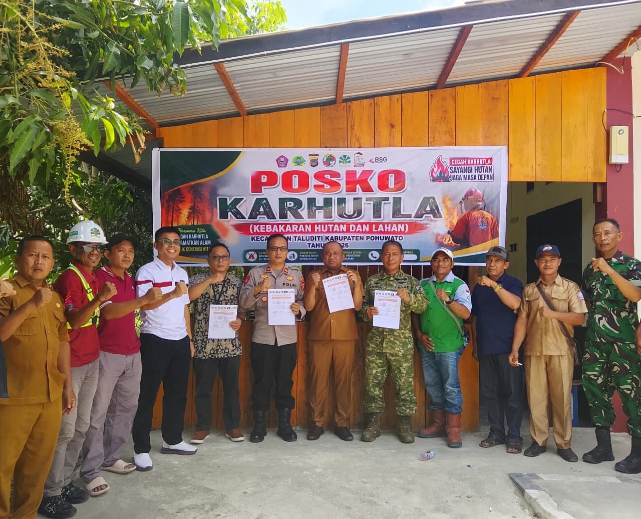 Kecamatan Taluditi menjadi wilayah pertama di Kabupaten Pohuwato yang membentuk Posko Kebakaran Hutan dan Lahan (Karhutla). (Foto: istw)