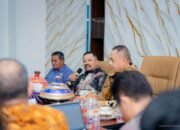 Bupati Buton Tengah Dr Azhari mendorong PLN mempercepat pemerataan listrik ke wilayah kepulauan, termasuk Talaga Besar dan Desa Kokoe/Hibata.id