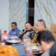 Bupati Buton Tengah Dr Azhari mendorong PLN mempercepat pemerataan listrik ke wilayah kepulauan, termasuk Talaga Besar dan Desa Kokoe/Hibata.id