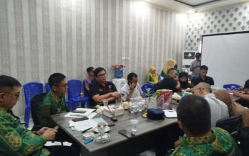Pemerintah Kota Kotamobagu menggelar rapat koordinasi bersama para pengelola stasiun pengisian bahan bakar umum (SPBU) pada Kamis, 3 September 2026. (Foto: Humas)