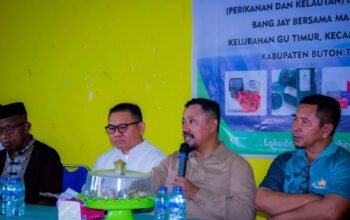 Bupati Buton Tengah Azhari mendorong program pemerintah pusat untuk infrastruktur, pertanian, perikanan dan pendidikan serta mengusulkan rute Kasipute–Mawasangka.