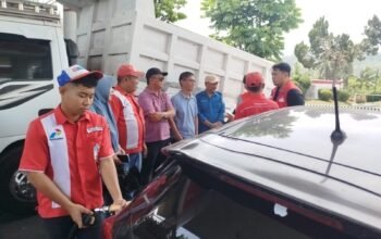 Pemerintah Kota Kotamobagu bersama PT Pertamina Patra Niaga SulutGo memantau langsung penyaluran bahan bakar minyak (BBM) di sejumlah stasiun pengisian bahan bakar umum (SPBU), Sabtu, 5 September 2026. (Foto: Humas)