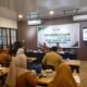 Sekda Iwan Mustapa saat menghadiri Rapat Koordinasi Pemenuhan Evidence MCSP dan SPI 2026 di Naffil Cafe dan Resto, Senin (7/9/2026). (F.Indra/Diskominfo)