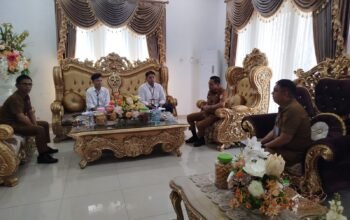 Wali Kota Kotamobagu Weny Gaib bersama perwakilan PT Pertamina Patra Niaga SulutGo di Rumah Dinas Wali Kota Kotamobagu, Senin, 7 September 2026. (Foto: Humas)