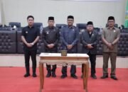 Wali Kota Kotamobagu Weny Gaib bersama Wakil Wali Kota Rendy Virgiawan Mangkat menghadiri Rapat Paripurna DPRD Kota Kotamobagu di Gedung DPRD, Senin, 7 September 2026. (Foto: Humas)