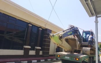 Dua alat berat Hyundai dan Zoomlion diamankan dari dua lokasi yang diduga menjadi kawasan PETI di Kecamatan Buntulia, Kabupaten Pohuwato/Hibata.id