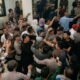 : Audiensi massa dengan BPK Gorontalo terkait polemik cagar budaya berlangsung tegang. Perdebatan mengenai foto sejarah membuat sejumlah peserta sempat saling berhadapan/Hibata.id