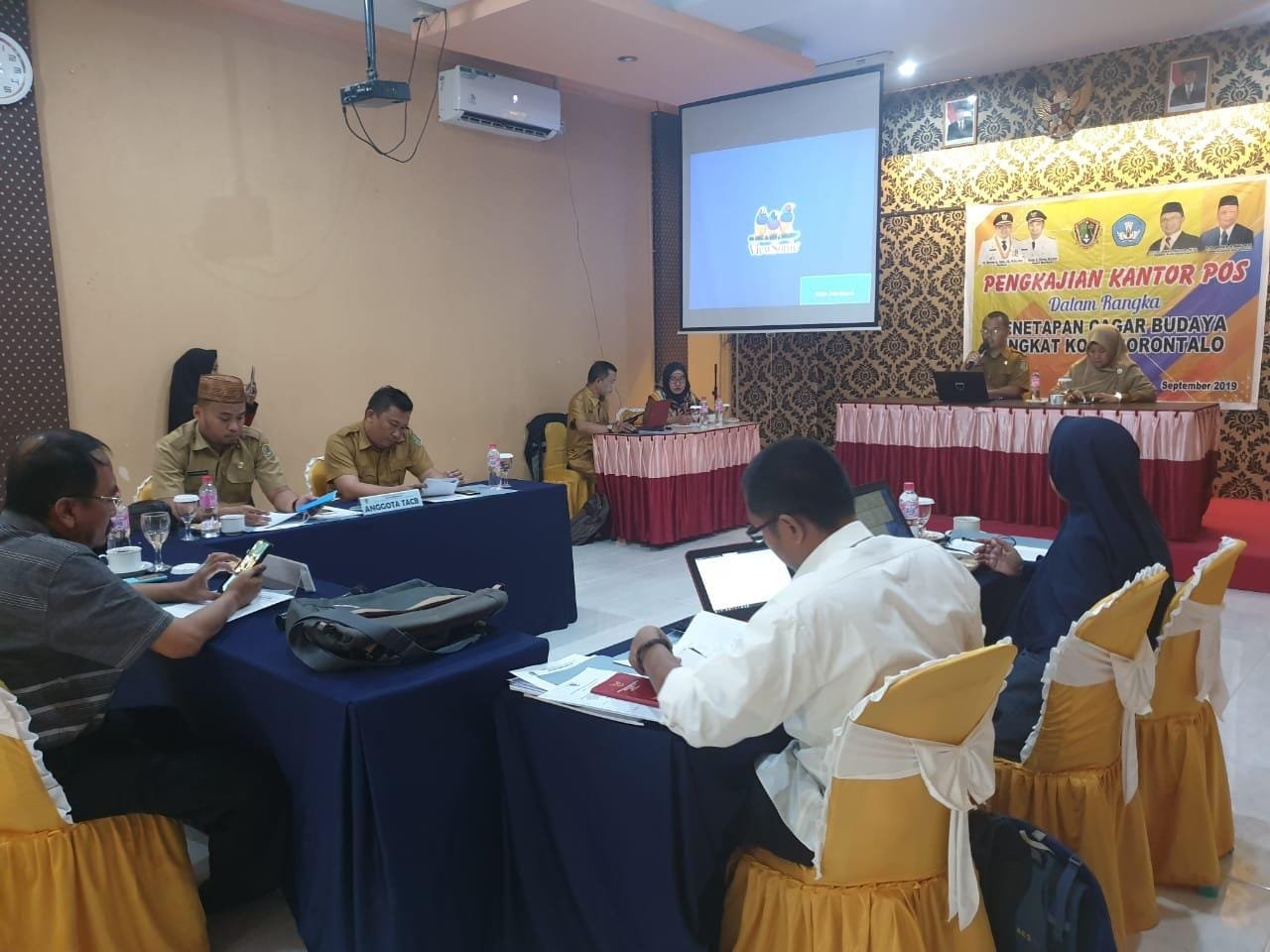 Dua anggota Tim Ahli Cagar Budaya (TACB), Moh. Trinaldy Kadir dan Wawan R. Neu, menarik tanda tangan mereka dari naskah rekomendasi yang sebelumnya turut mereka setujui.