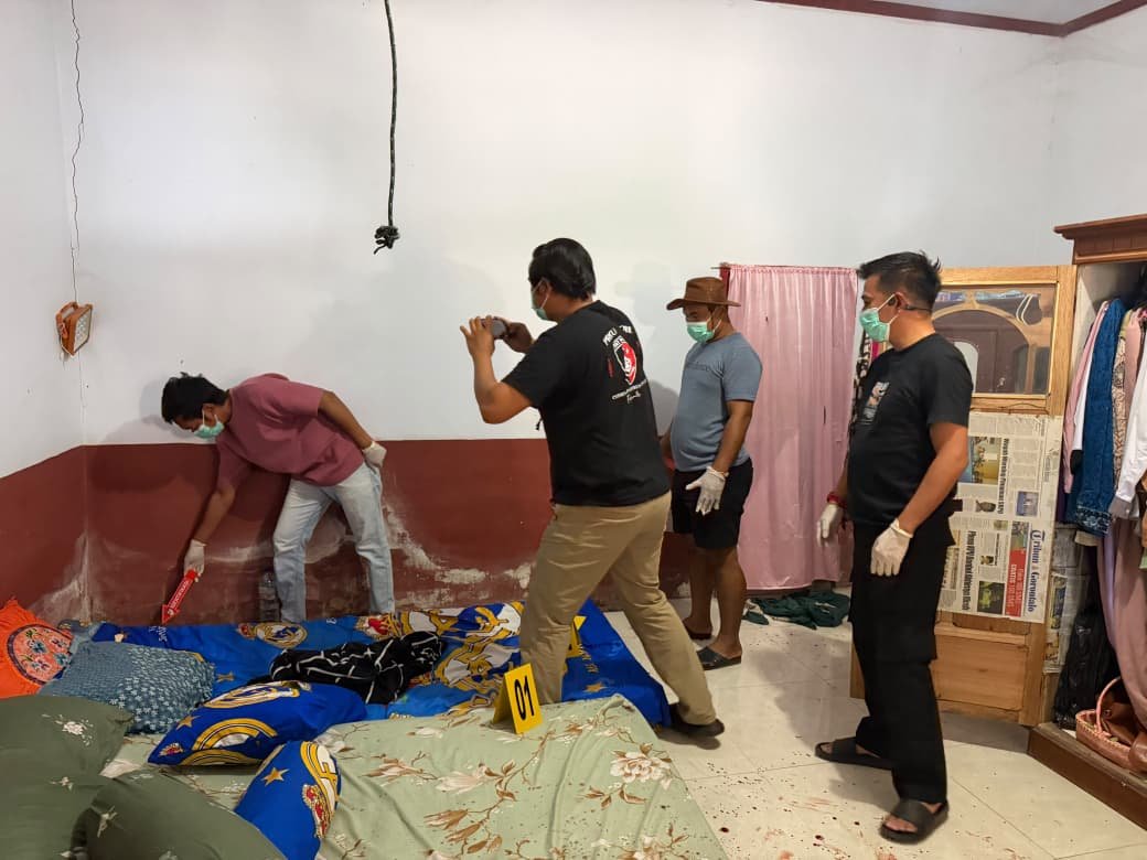 Dugaan penganiayaan di Desa Imbodu, Randangan, Pohuwato, menyebabkan satu orang meninggal dan seorang lainnya luka berat. Polisi kini mencari pria berinisial ASS/Hibata.id