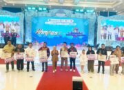Para penerima hadiah berfoto bersama usai menerima penghargaan dalam rangkaian penutupan Gorontalo Karnaval Karawo (GKK) 2026 di GPCC, Minggu (13/9/2026)/Hibata.id