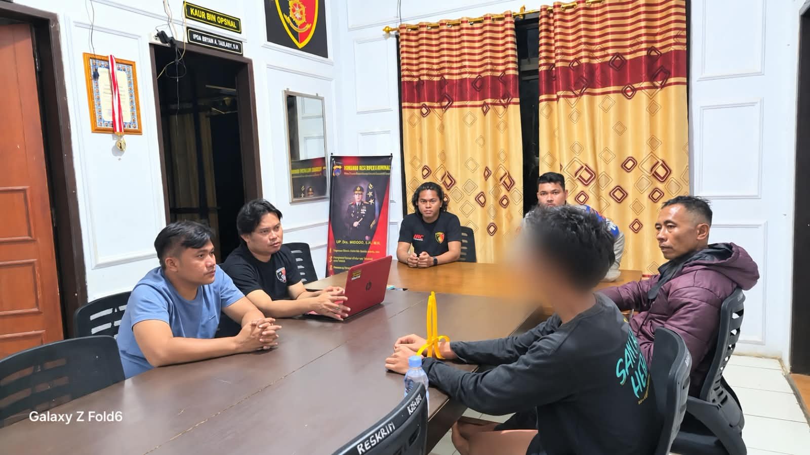 Polres Pohuwato menangkap ASS (21), terduga pelaku penganiayaan di Randangan yang menyebabkan satu orang meninggal dunia dan seorang lainnya luka berat/Hibata.id