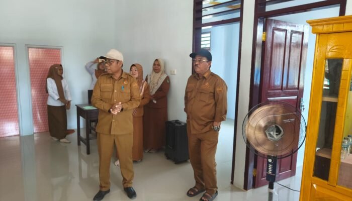 Bupati Rum Pagau Turun Langsung Cek Revitalisasi Sekolah di Paguyaman