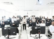 Kepala Kantor Wilayah Kementerian Haji dan Umrah Provinsi Gorontalo, Mansur Basir, saat meninjau langsung pelaksanaan Ujian Kompetensi CACT Mutasi Masuk PNS Kementerian Haji dan Umrah di UPT BKN Gorontalo, Rabu (16/9/2026)/Hibata.id
