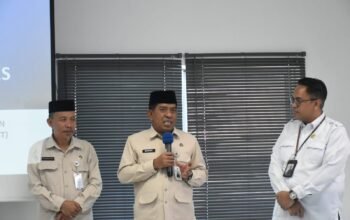 Kepala Kantor Wilayah Kementerian Haji dan Umrah Provinsi Gorontalo, Mansur Basir, saat meninjau langsung pelaksanaan Ujian Kompetensi CACT Mutasi Masuk PNS Kementerian Haji dan Umrah di UPT BKN Gorontalo, Rabu (16/9/2026)/Hibata.id