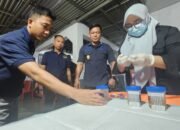 Petugas Lapas Kelas IIA Gorontalo melakukan pemeriksaan dalam rangka deteksi dini penyalahgunaan narkotika di lingkungan pemasyarakatan, Kamis (17/9/2026)/Hibata.id