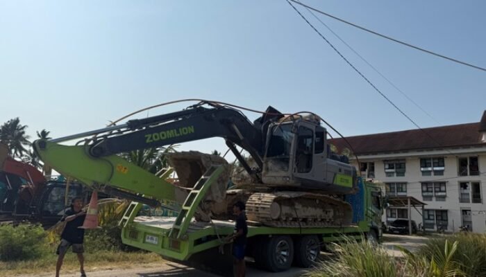 Diduga Menuju Lokasi PETI, Excavator Zoomlion Diamankan Polisi di Hulawa