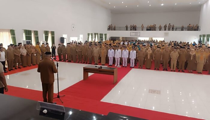 Sofyan Puhi Lantik 224 Pejabat, Tekankan Kinerja dan Integritas