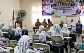 Bupati Gorontalo Sofyan Puhi mendorong penguatan budaya baca dan literasi generasi muda melalui Lomba Resensi Buku Kabupaten Gorontalo 2026/Hibata.id