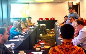 Sekda Kabupaten Gorontalo Sugondo Makmur menghadiri diskusi implementasi KINETIK dan rencana pengembangan BE terkait peluang infrastruktur berkelanjutan/Hibata.id