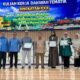 Rektor UMGO Prof. Dr. H. Abd. Kadim Masaong, M.Pd. menyerahkan penghargaan Mitra KKD 2026 kepada perwakilan PLN Nusantara Power UP Gorontalo/Hibata.id