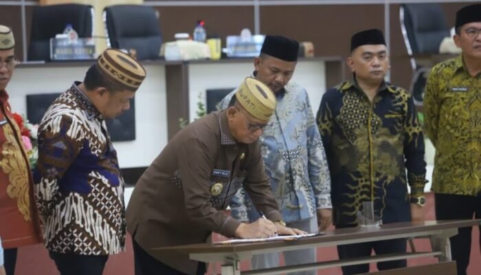 Rapat Paripurna DPRD Bone Bolango Setujui APBD Perubahan 2026