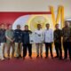 Bupati Boalemo Rum Pagau menerima penghargaan penilaian arsip ASN dari Kepala Kanreg XI BKN Manado, Selasa (29/9/2026)/Hibata.id