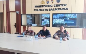 Jajaran Polresta Balikpapan mengikuti Dialog Publik Nasional yang digelar Divisi Humas Mabes Polri secara virtual, Selasa (29/9/2026)/Hibata.id