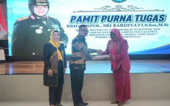 Ketua DPRD saat menghadiri acara pelepasan dirinya yang memasuki masa purna tugas sebagai Kepala BNN Provinsi Gorontalo/Hibata.id