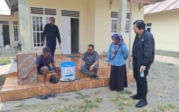 Komisi II DPRD Provinsi Gorontalo melakukan peninjauan pemanfaatan bantuan alat penyemprot pertanian di Desa Pilohayanga, Kabupaten Gorontalo, Rabu (14/10/2026)/Hibata.id