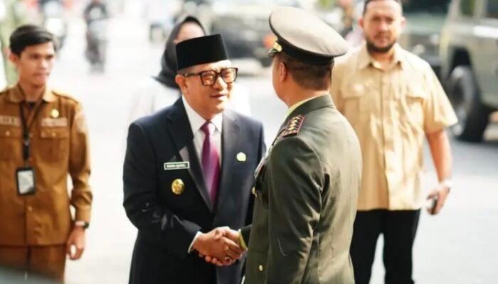 Wawali Gorontalo Indra Gobel Hadiri Upacara HUT ke-81 TNI