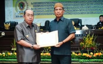 Nota keuangan tersebut diserahkan Wali Kota Gorontalo Adhan Dambea kepada unsur pimpinan DPRD Kota Gorontalo untuk selanjutnya dibahas sesuai mekanisme yang berlaku.