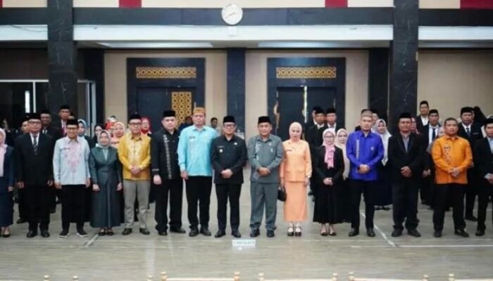 Lantik 52 Pejabat Pemkot Gorontalo, Indra Gobel: Jabatan Bukan Sekadar Posisi