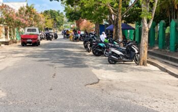 Sejumlah proyek jalan yang masuk APBD-P 2026 Bolmut diduga tidak dilaksanakan. Pemkab diminta menjelaskan status proyek dan anggarannya/Hibata.id