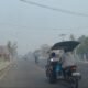 Jalanan Kota Gorontalo diselimuti asap. BMKG mencatat kecepatan angin maksimum 14 knot pada 9–11 Oktober 2026 yang menjadi salah satu faktor dalam analisis sebaran asap karhutla/Hibata.id